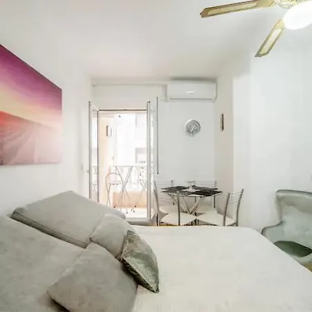 Apartamento Inteiro Acolhedor Perto Da Praia Torrevieja Exterior photo